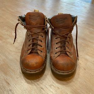 COPY- Made in England rare vintage Dr Martens 8287